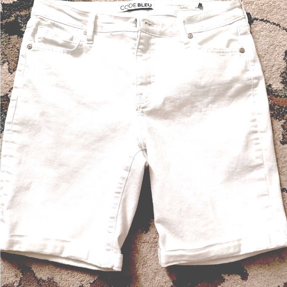 Code Bleu White Jean Shorts, Size 6
